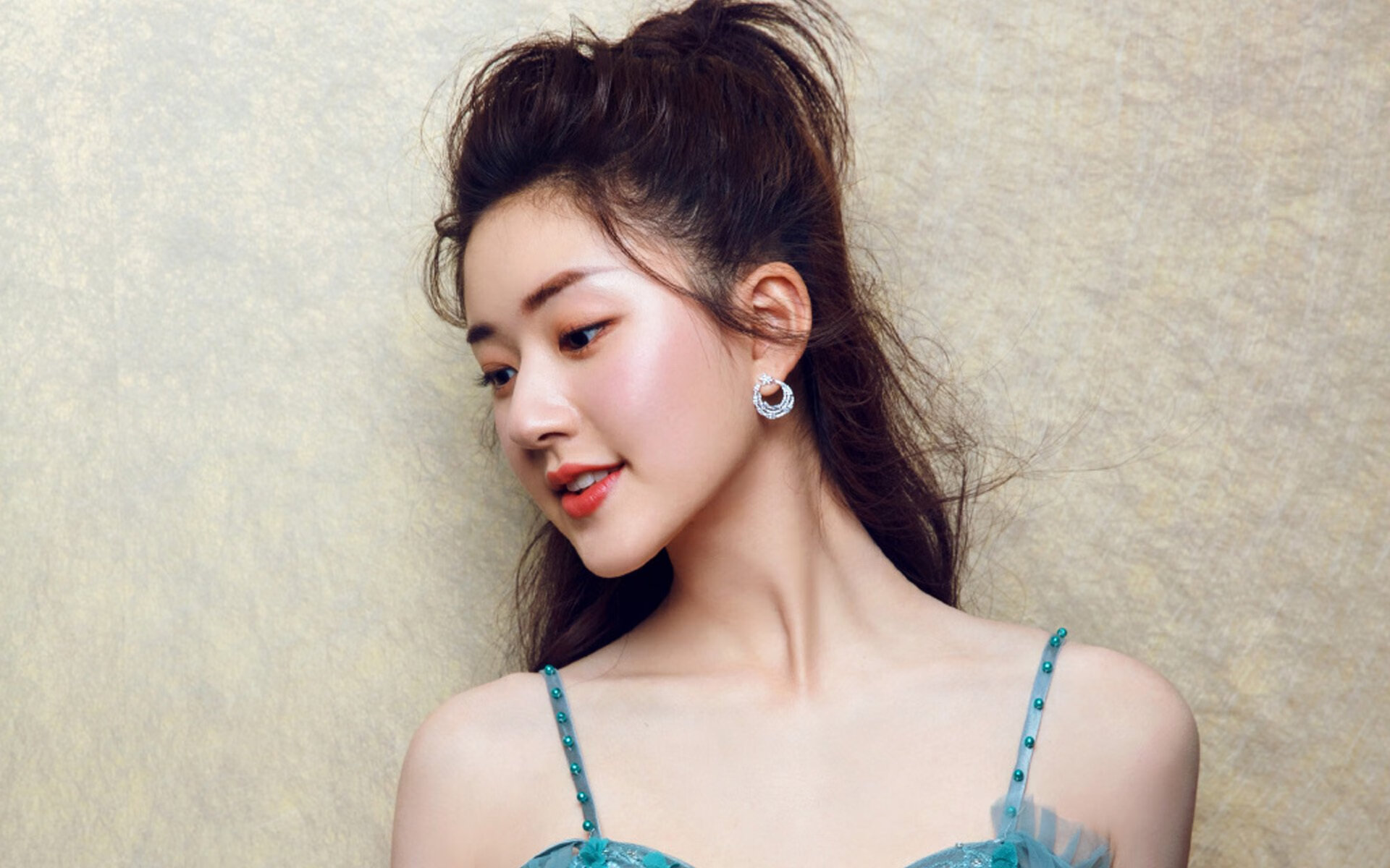 欧洲杯激烈冲突:战术变化带来全场高潮,2021欧洲杯冲突